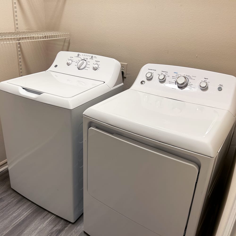 Washer and dryer at Carrington Park in Little Rock, Arkansas