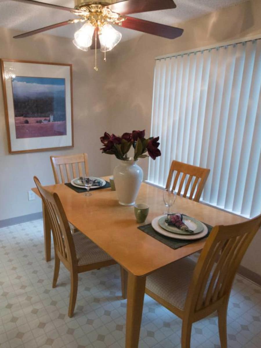 Cascade Park offers a dining room in Vancouver, Washington