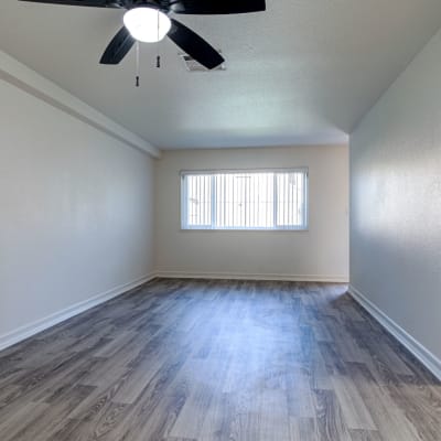 A living room with wood flooring at Silver Strand II in Coronado, California