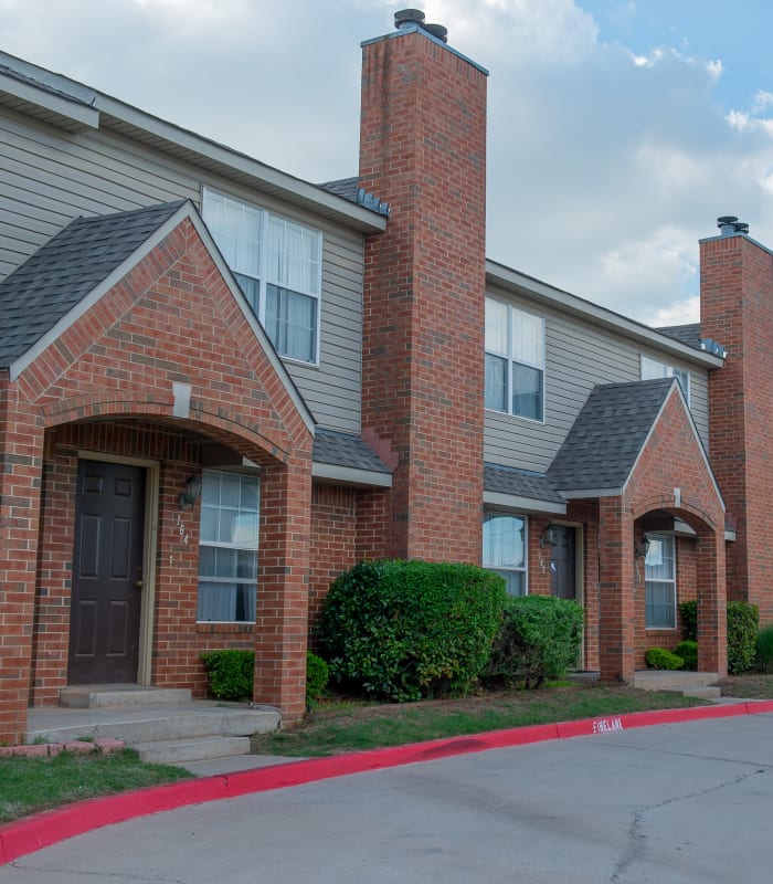Exterior of Persimmon Square Apartments in Oklahoma City, Oklahoma