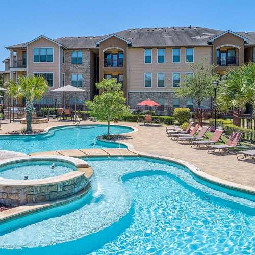 Serene pool at Kensington Crossings in Houston, Texas