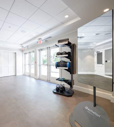 Community amenities at Beacon Hill Apartments in Alexandria, Virginia