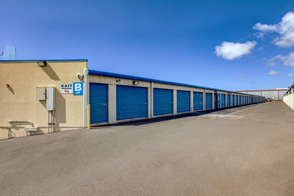 Wide driveways at My Self Storage Space in Kailua-Kona, Hawaii