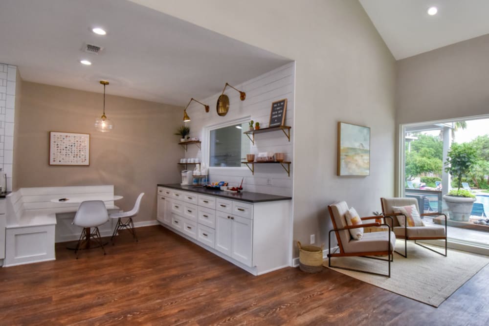 Clubhouse dining nook at Rivercrest in Waco, Texas