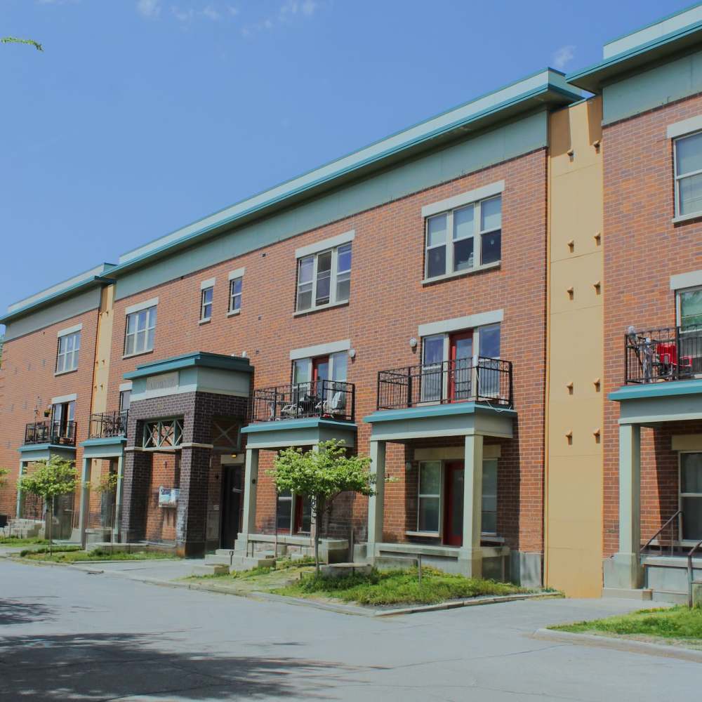 Apartment building at Stockbridge Apartments in Des Moines, Iowa