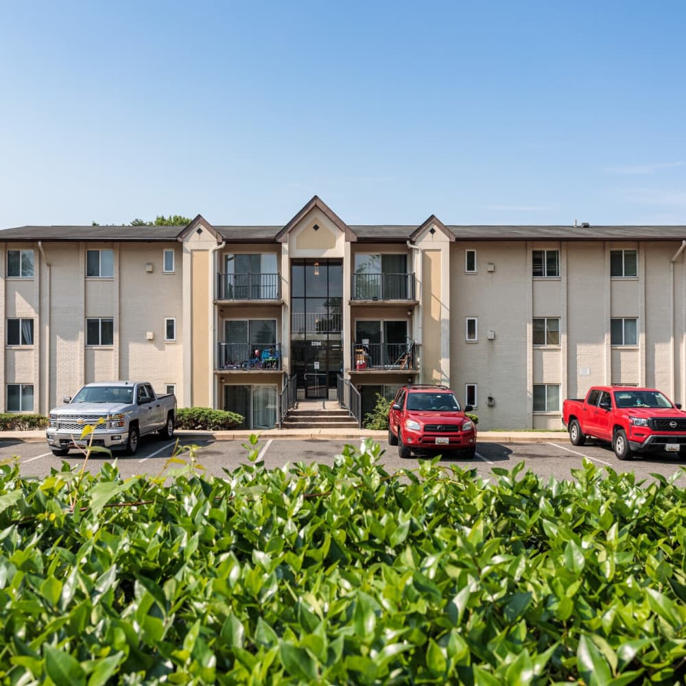 Beautiful exterior view of the apartment building at Glenreed Apartments in Glenarden, Maryland
