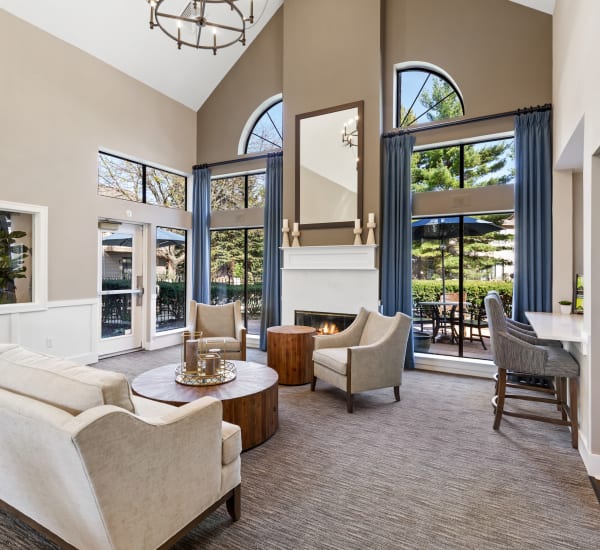 Large swimming pool at Wexford Townhomes