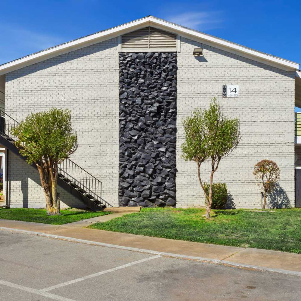 Private balconies at Las Rocas in Houston, Texas