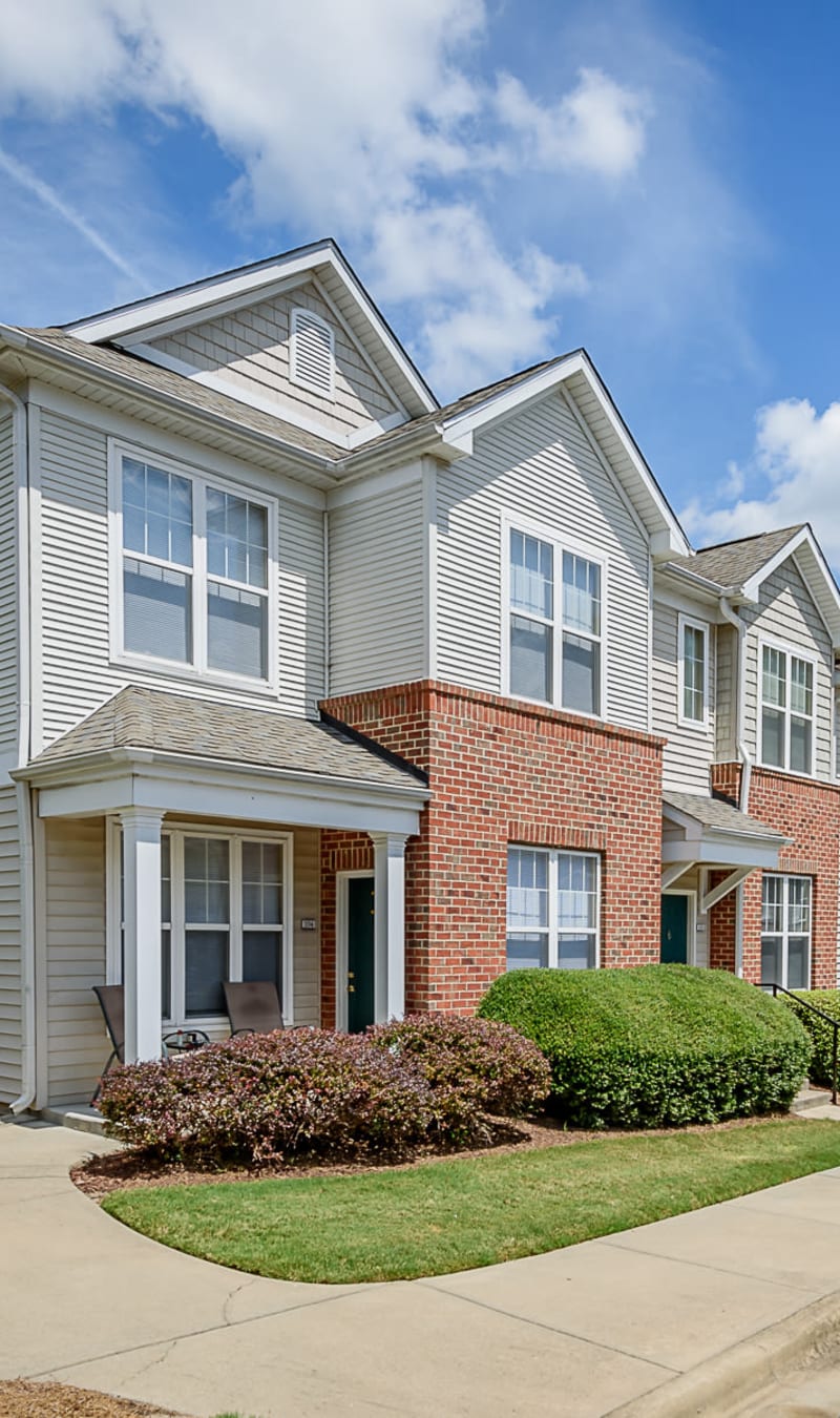 Raleigh, NC Apartments & Townhomes | Falls Creek Apartments ...