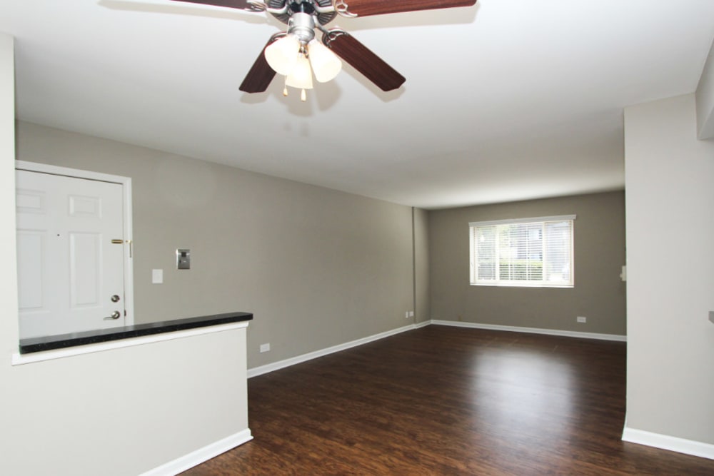 Amenities at Cypress Place Apartments with walkin closets