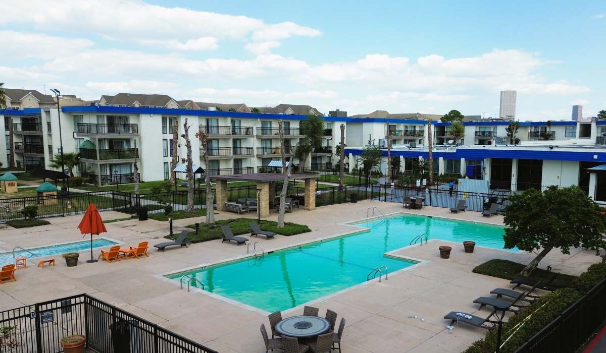Swimming Pool at Star Voss Apartments in Houston, Texas