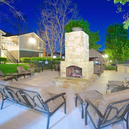 Enjoy the neighborhood at The Woodlands Apartments in Sacramento
