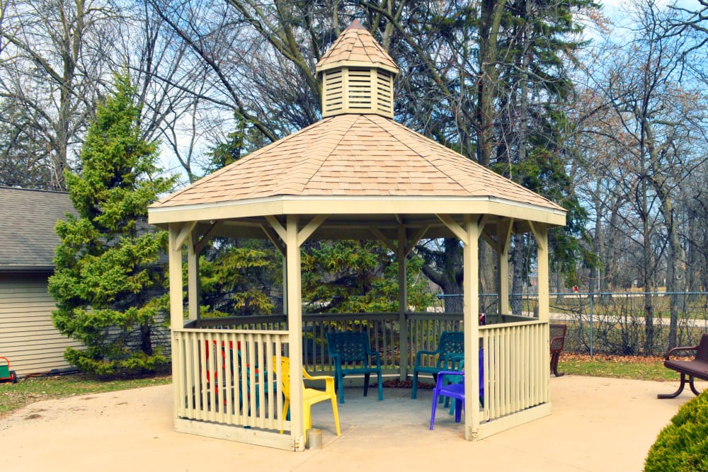 A welcoming gazebo at Wyndemere Memory Care in Green Bay, Wisconsin.