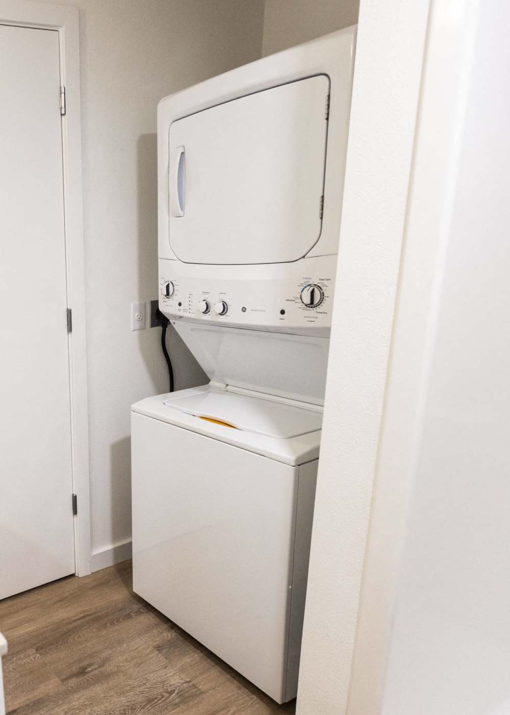 Washer and dryer at Brookland Apartments in Portland, Oregon