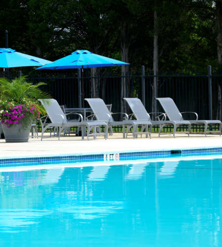 Upscale amenities at Beacon Hill Apartments in Alexandria, Virginia