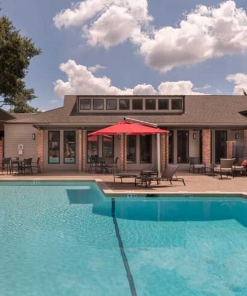 Swimming pool at Oaks of Timbergrove in Houston, Texas