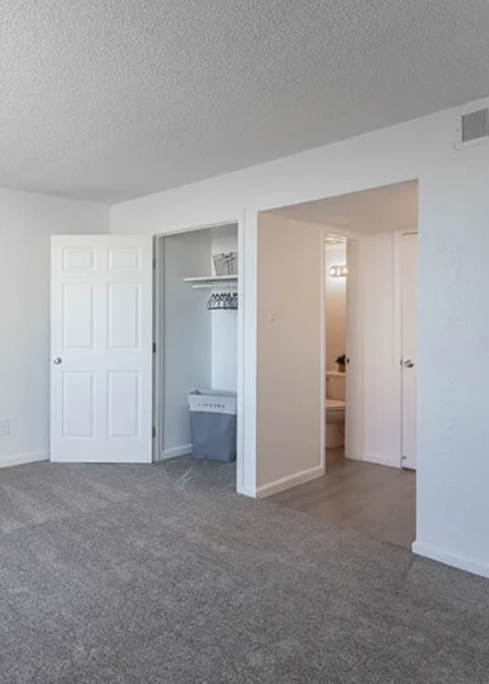 Cliffside at Mountain Park El Paso, TX Apartments for Rent near Fort