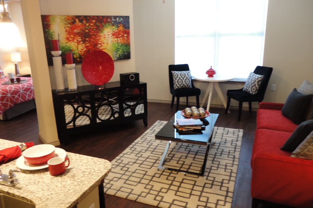Spacious living room at Anatole at City View in Lubbock, Texas