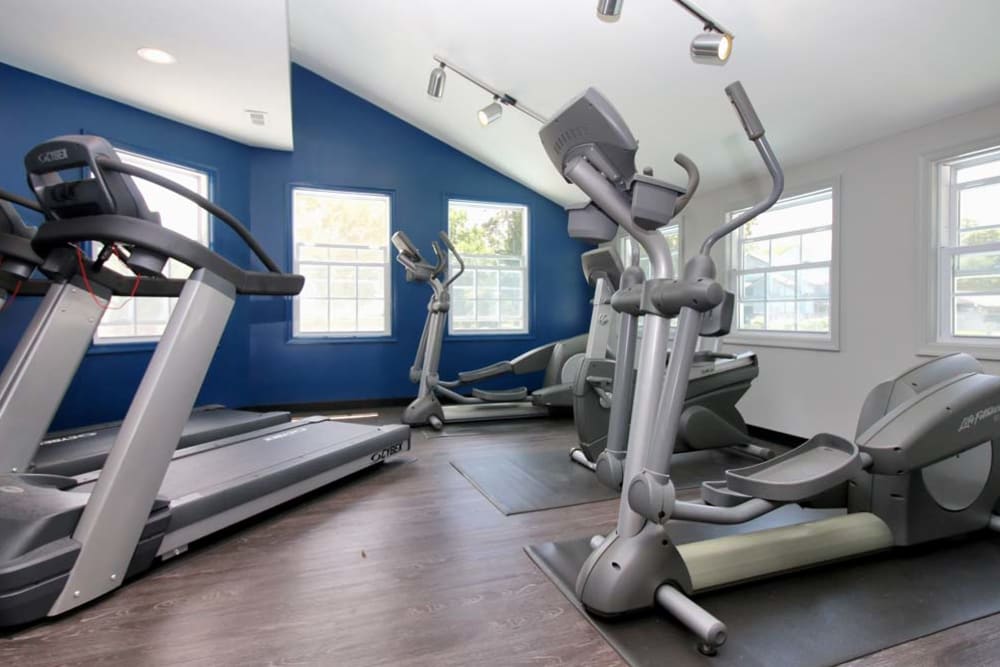 fitness center at Runaway Bay Apartments in Virginia Beach, Virginia