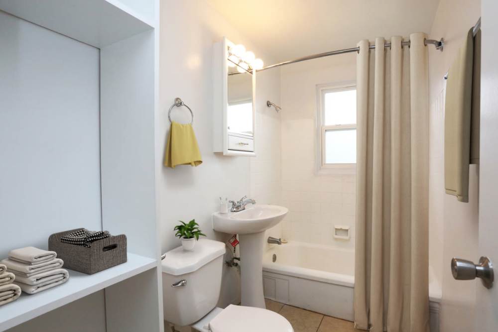 Bathroom with bathtub at Central Park in Park Forest,Illinois