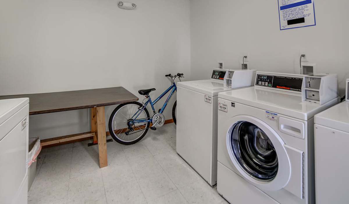 Washer and dryer at Crossroads Meadow in Ebensburg, Pennsylvania