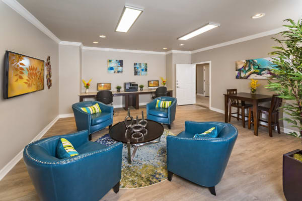 The beautiful clubhouse at The Vintage