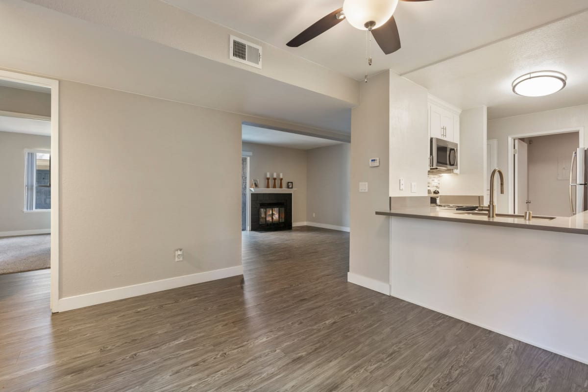 Apartment with wood-style floor at Willow Creek, San Jose, California