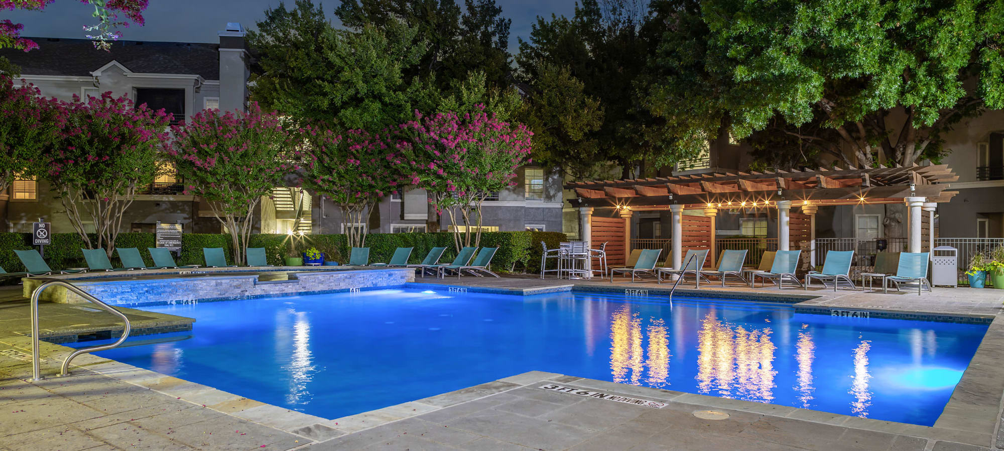 Apartments at Marquis at Stonegate in Fort Worth, Texas