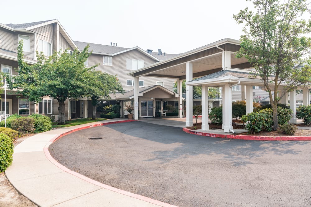 Elegant entryway at Maple Ridge Senior Living in Ashland, Oregon