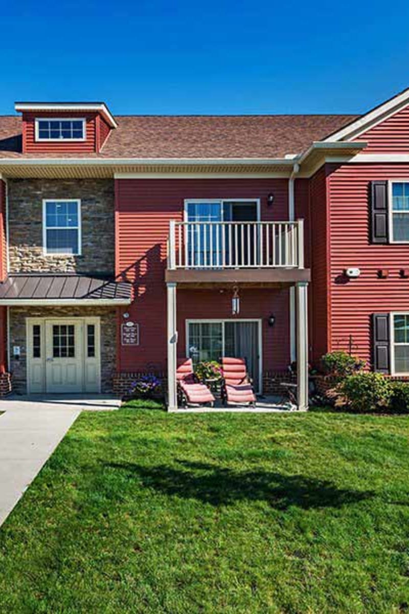 Exterior of Reserve at Southpointe on a sunny spring day in Canonsburg, Pennsylvania