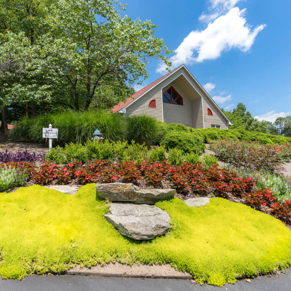 Lawn of the apartment building at Park Canyon in Dalton, Georgia