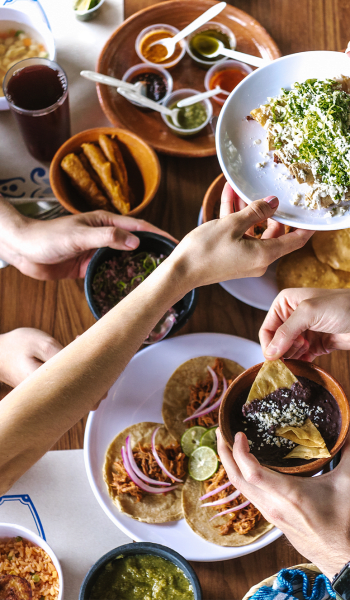 Dining near Stewards Crossing Apartments in Lawrenceville, New Jersey