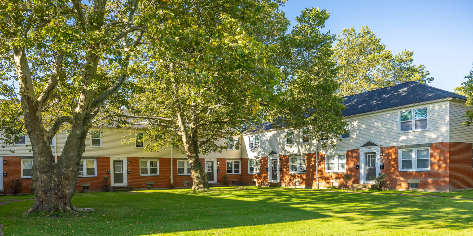 Exterior building at Amherst Gardens in Buffalo, New York