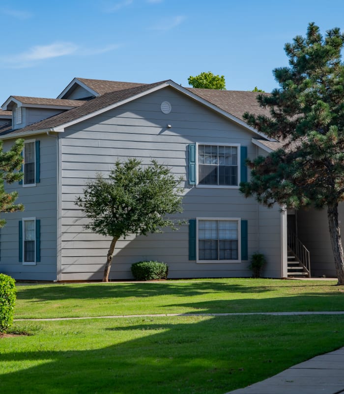 Exterior of Tammaron Village Apartments in Oklahoma City, Oklahoma