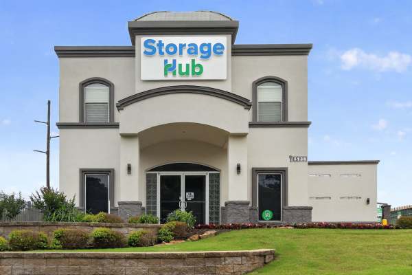 Storage facility Front sign at Storage Hub