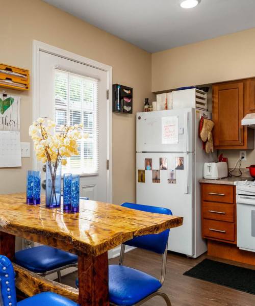 Dining area at Labelle Greene II in Wheeling, West Virginia