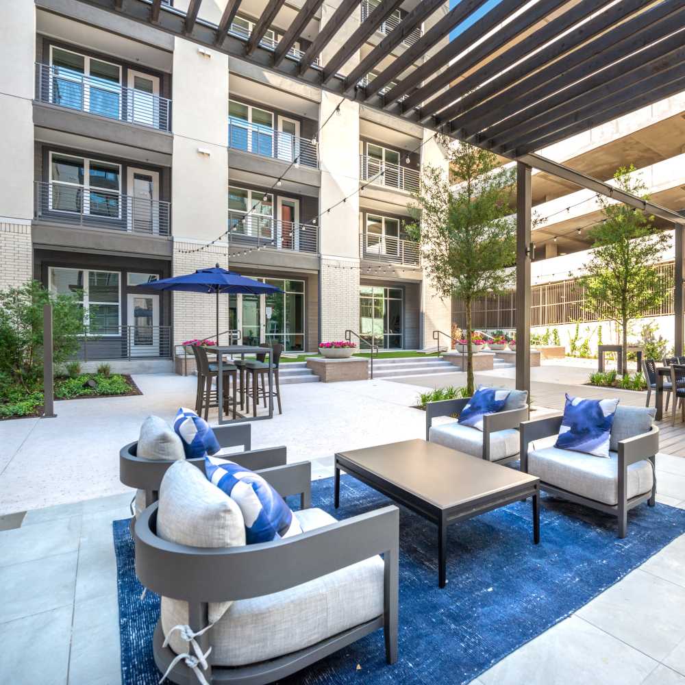 Common Seating area at Cornell Midtown in Dallas, Texas
