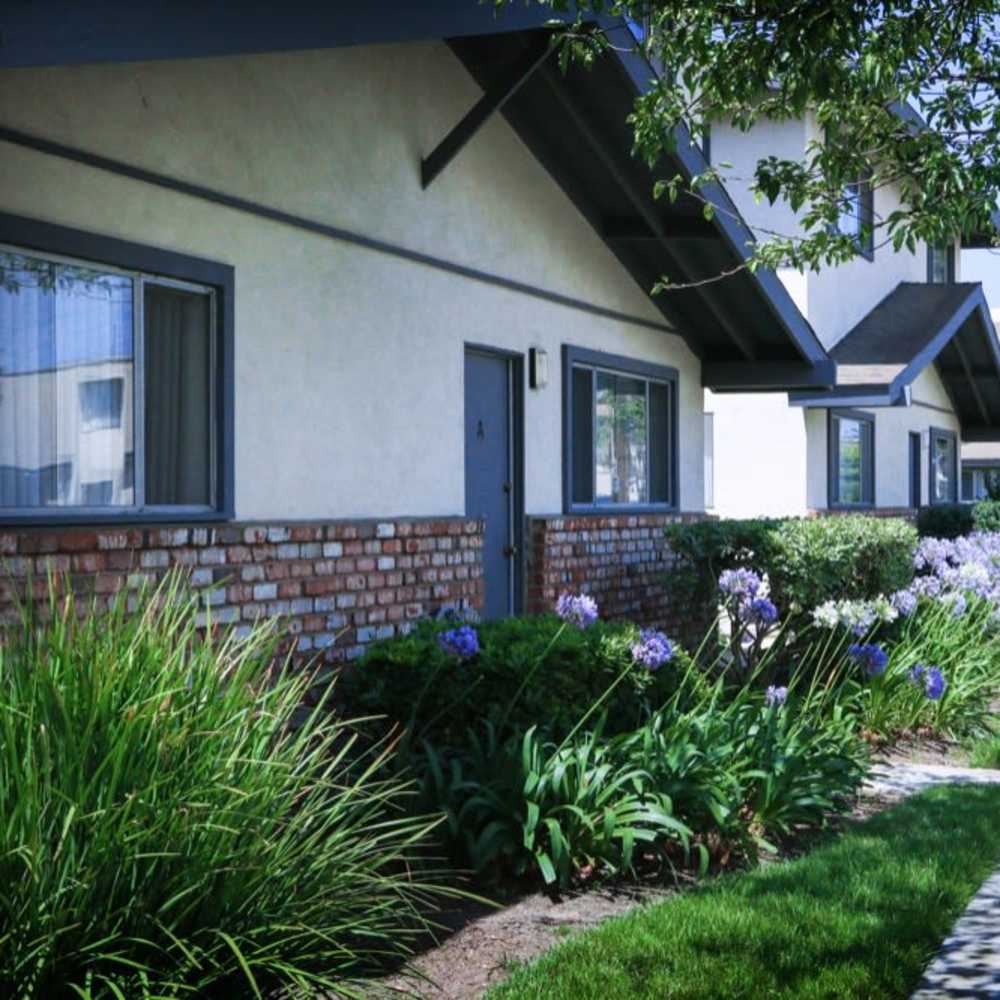 Exterior view of apartment at Huntington Reef in Huntington Beach, California