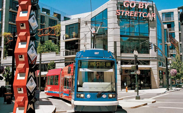 A street car near Downtown Self Storage - Davis Street in Portland, Oregon