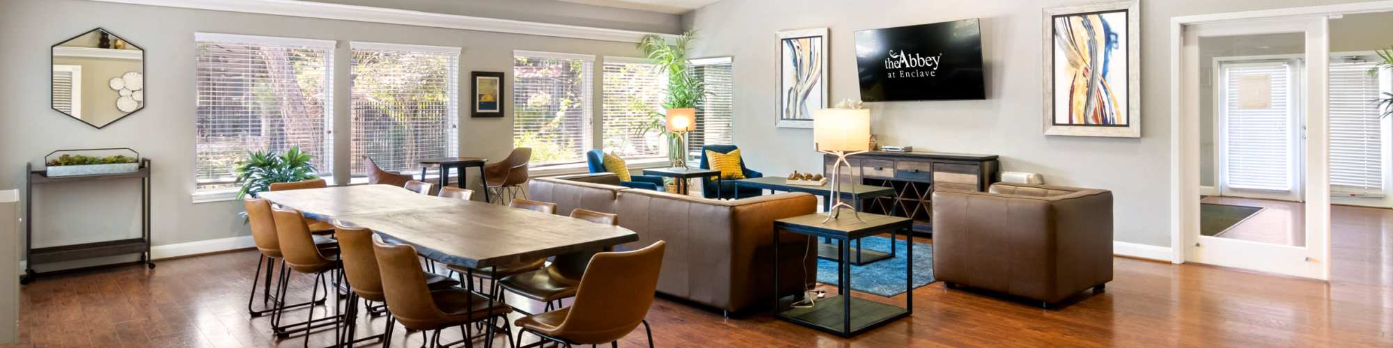 Amenities at The Abbey At Enclave in Houston, Texas