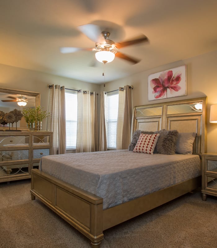 Spacious carpeted bedroom at Tuscany Ranch in Waco, Texas