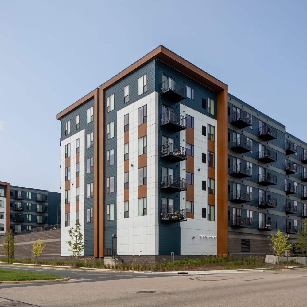 Exterior view of apartment at Oaks Pentagon Village in Edina, Minnesota