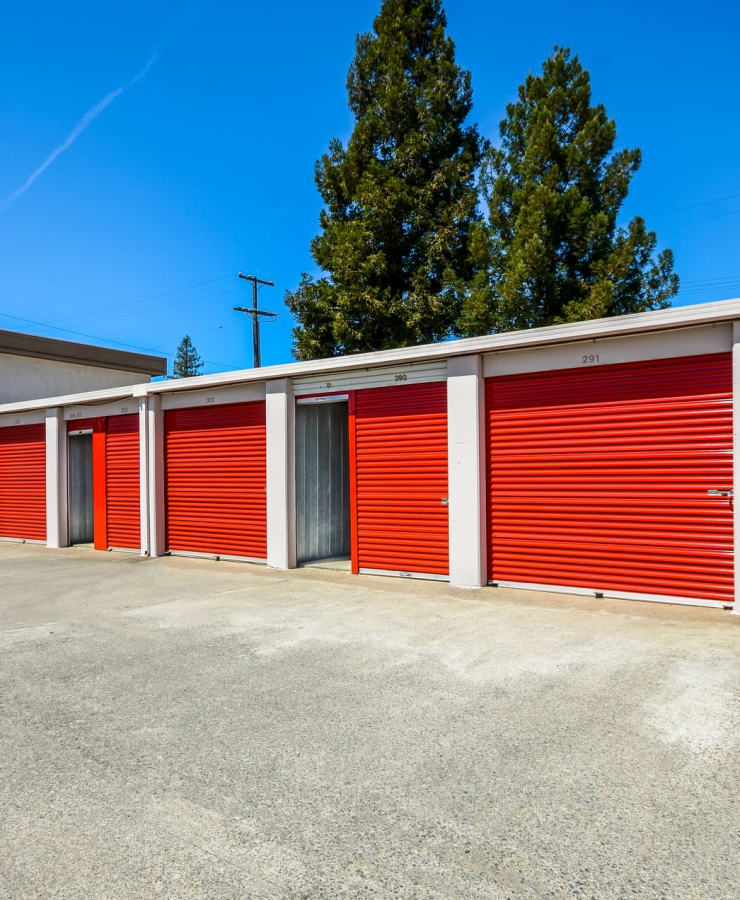 Exterior self storage units at StorQuest Self Storage in Napa, California