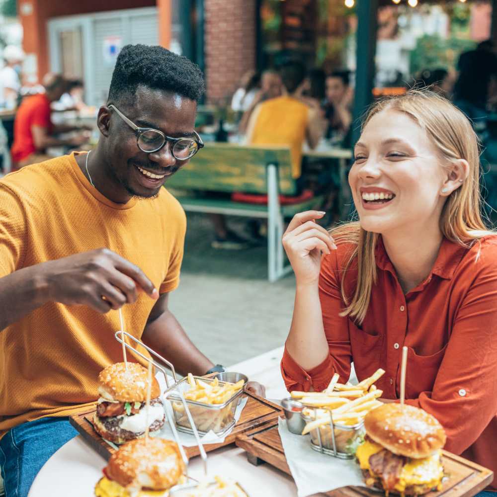 Residents dining at Ridge Commons in Lafayette, Louisiana