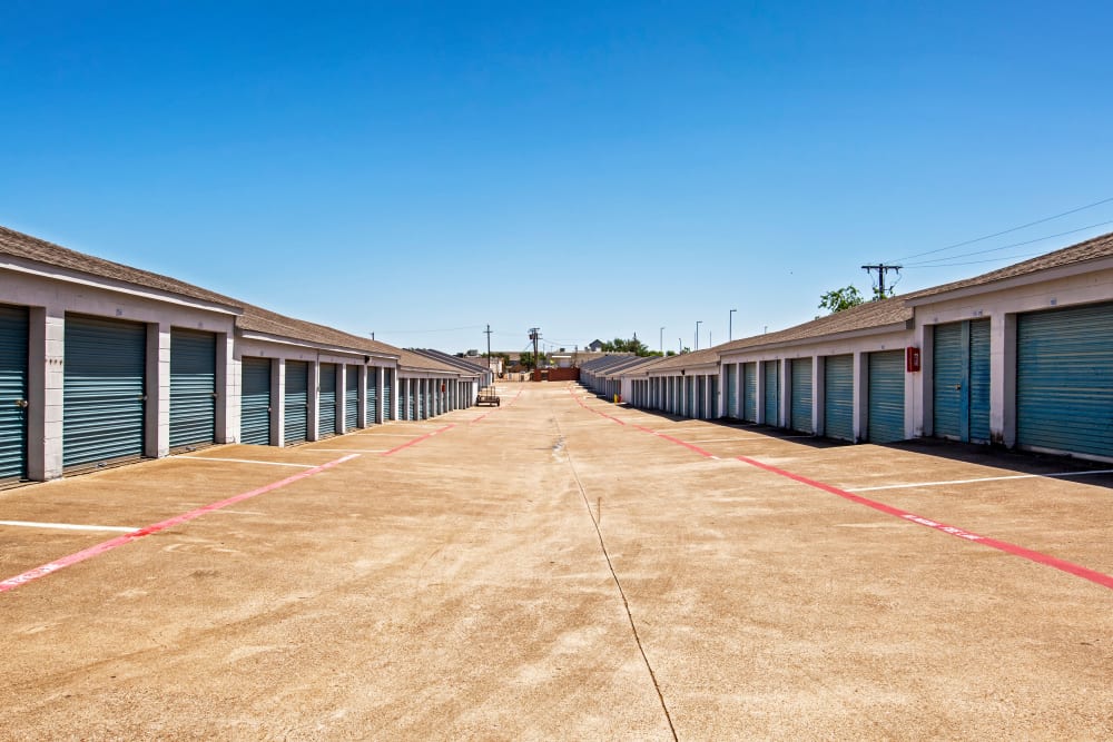 Outdoor units at Metro Self Storage in Euless, Texas