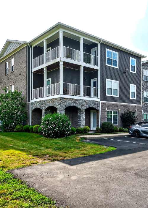 View photo gallery at Palomar Woods in Lexington, Kentucky