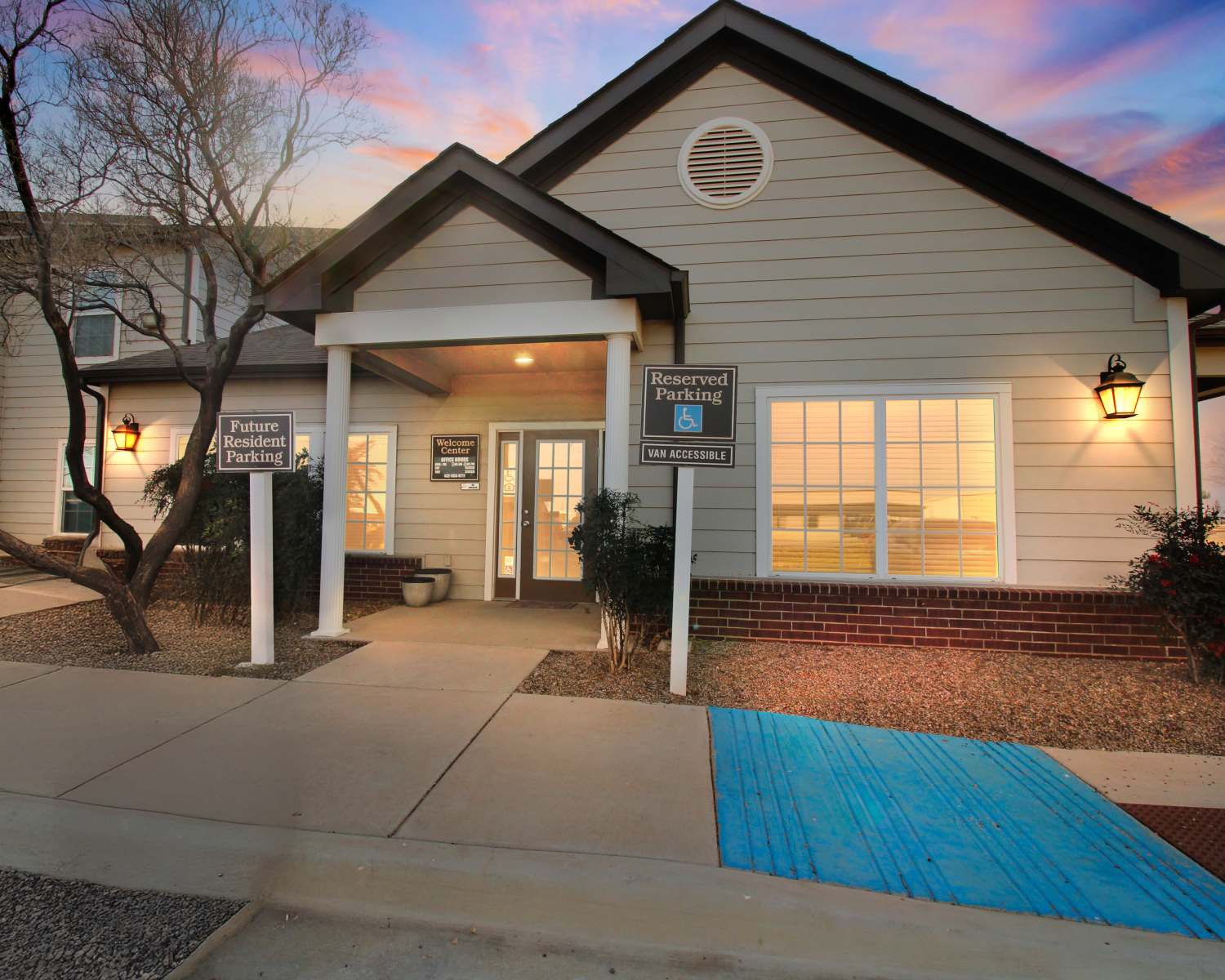 Apartment at Dunes Apartments in Seminole, Texas
