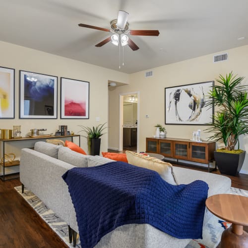 24-Hour Maintenance Guarantee at Marquis SoCo in Austin, Texas