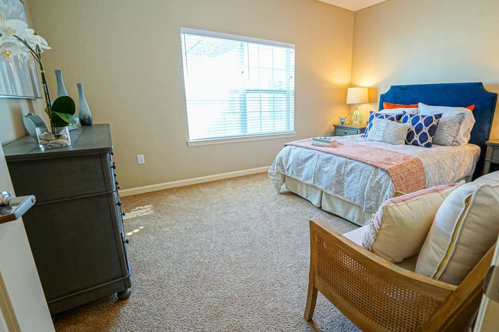 Spacious and carpet-floored bedroom at Harmony at Diamond Ridge in Moon Township, Pennsylvania