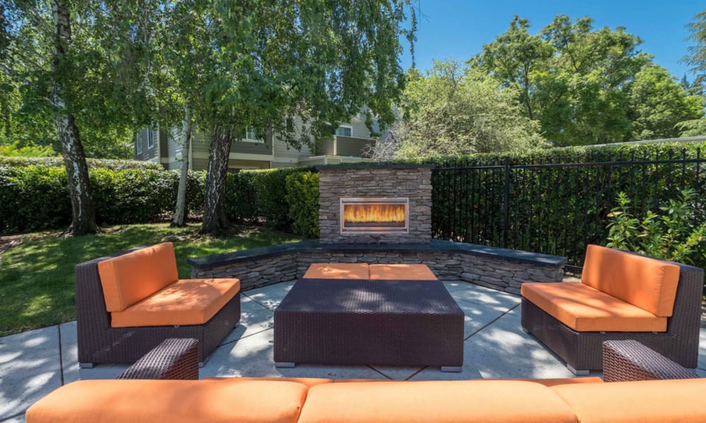 Lounge seating at Harbor Oaks Apartments in Sacramento, California